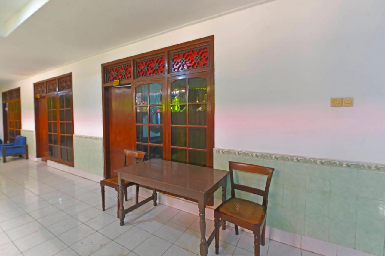 Oyo 3244 Grand Chandra Hotel เดนปาซาร์ ภายนอก รูปภาพ